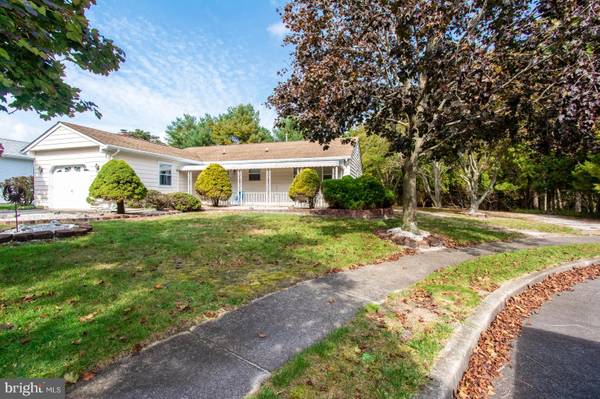 1 KRESSON CT, Toms River, NJ 08757