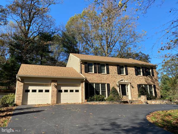 3308 MILLER HEIGHTS RD, Oakton, VA 22124