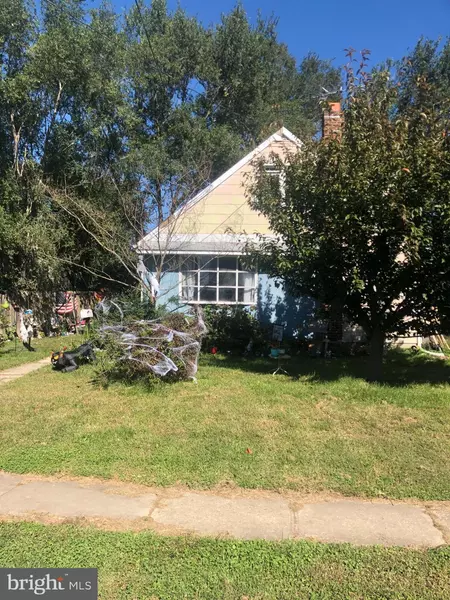 14 JOANS LN, Berlin, NJ 08009