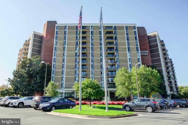 6800 FLEETWOOD RD #704, Mclean, VA 22101