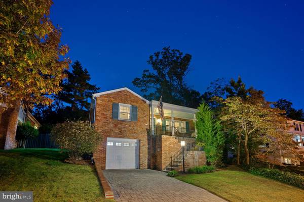 2701 VALLEY DR, Alexandria, VA 22302