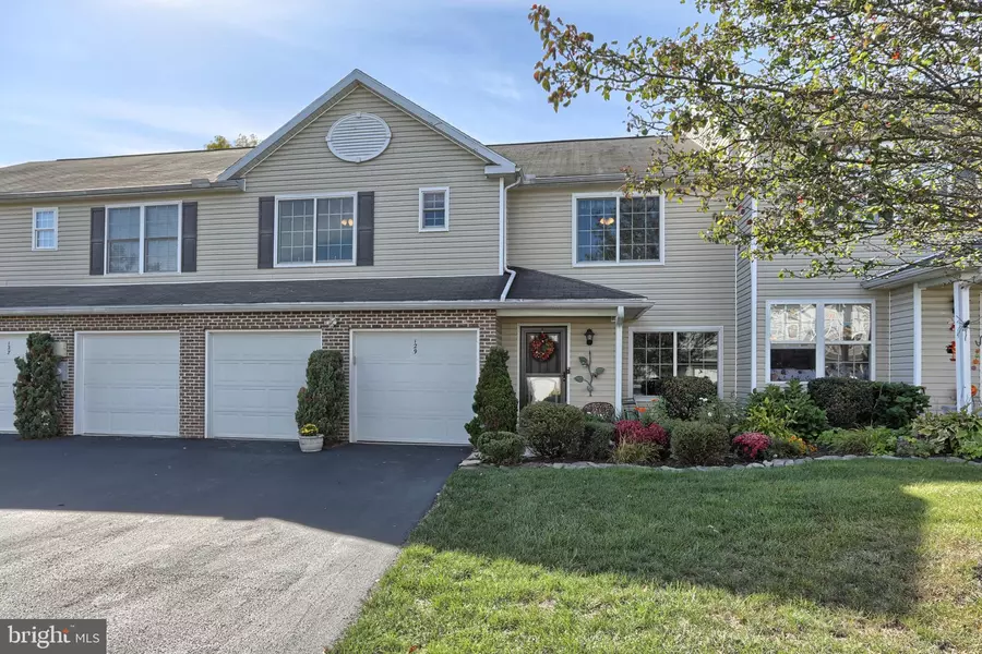 129 PEREGRINE LN, Hummelstown, PA 17036