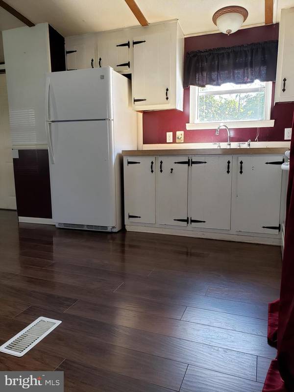 Windsor, PA 17366,70 WINDSOR ACRES