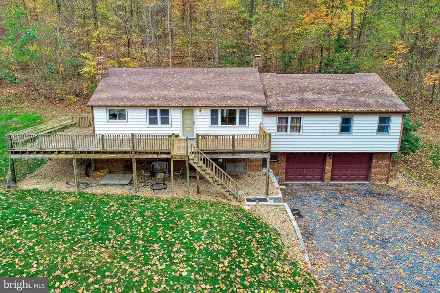 698 FISHING CREEK RD, New Cumberland, PA 17070