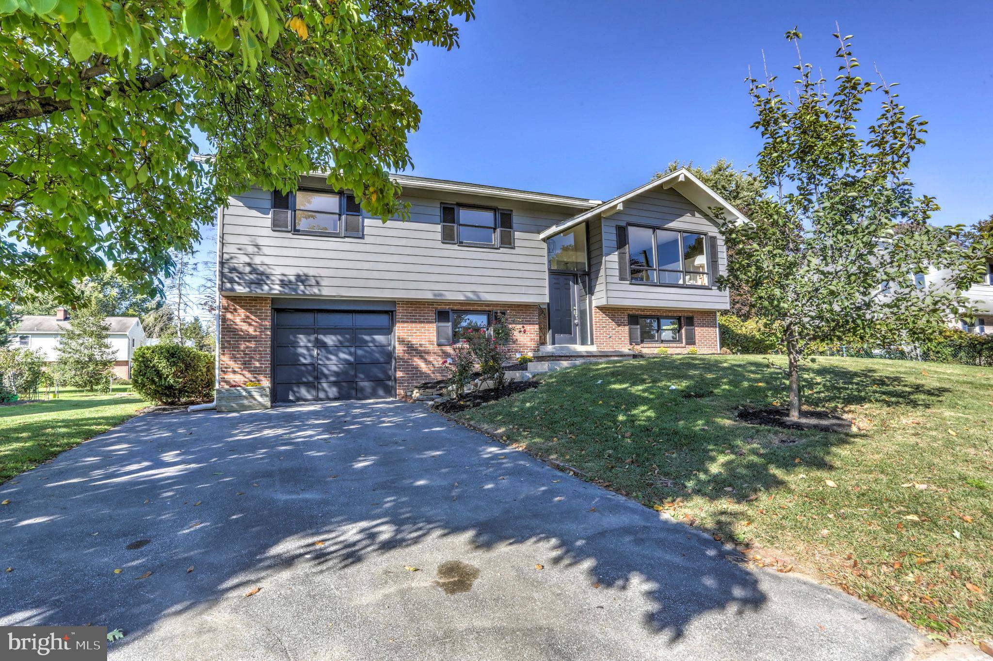 Lancaster, PA 17601,417 CANDLEWYCK RD