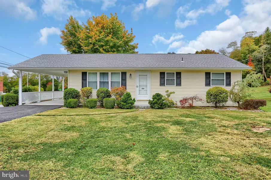 200 SHUGHART AVE, Boiling Springs, PA 17007