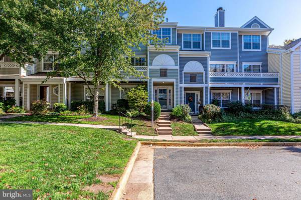 14462 FALLSCLIFF LN #37, Centreville, VA 20120