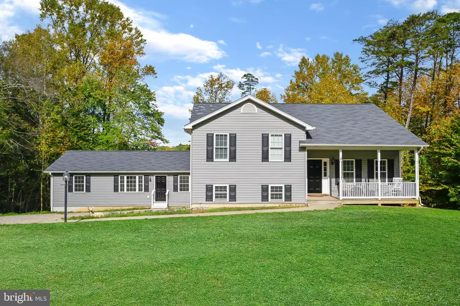 70 GROVE LN, Fredericksburg, VA 22406