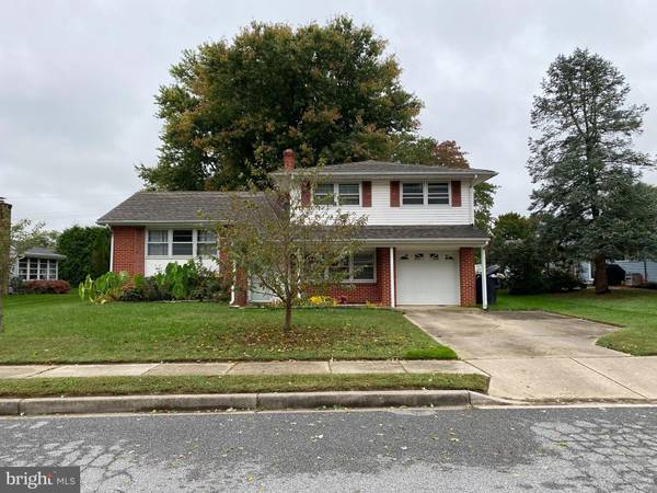 910 SCHOOLHOUSE LN, Dover, DE 19904