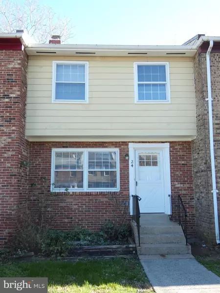 24 SYDNOR ST, Hamilton, VA 20158