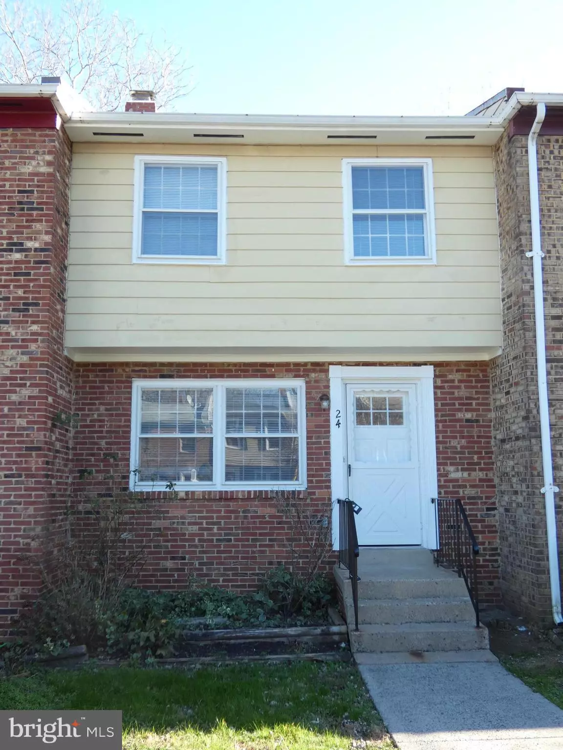 Hamilton, VA 20158,24 SYDNOR ST