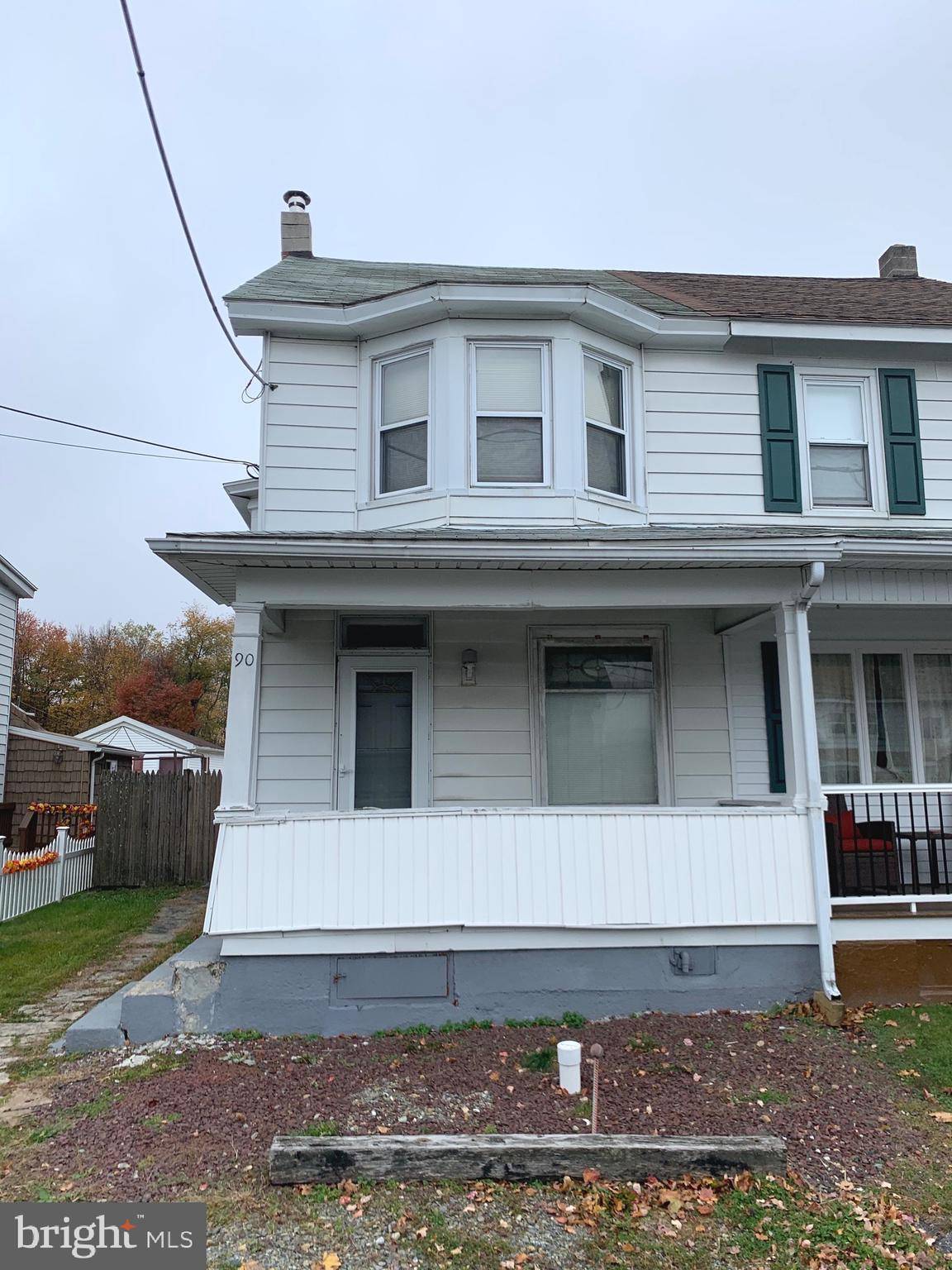 Delano, PA 18220,90 LAKESIDE