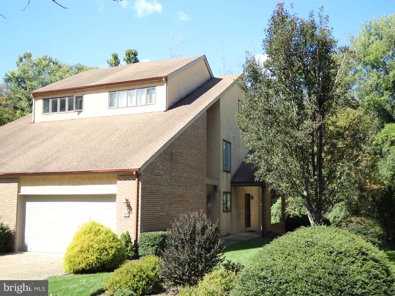 107 FALCON LN, Wilmington, DE 19808