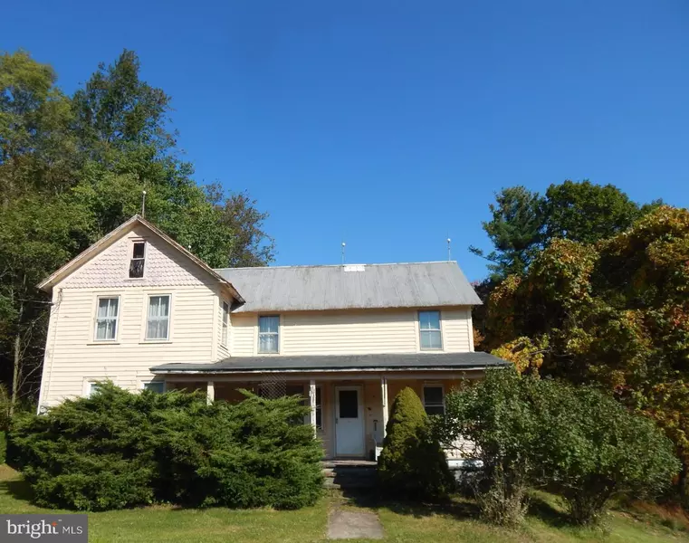 184 CRESCENT LAKE RD, Scotrun, PA 18355