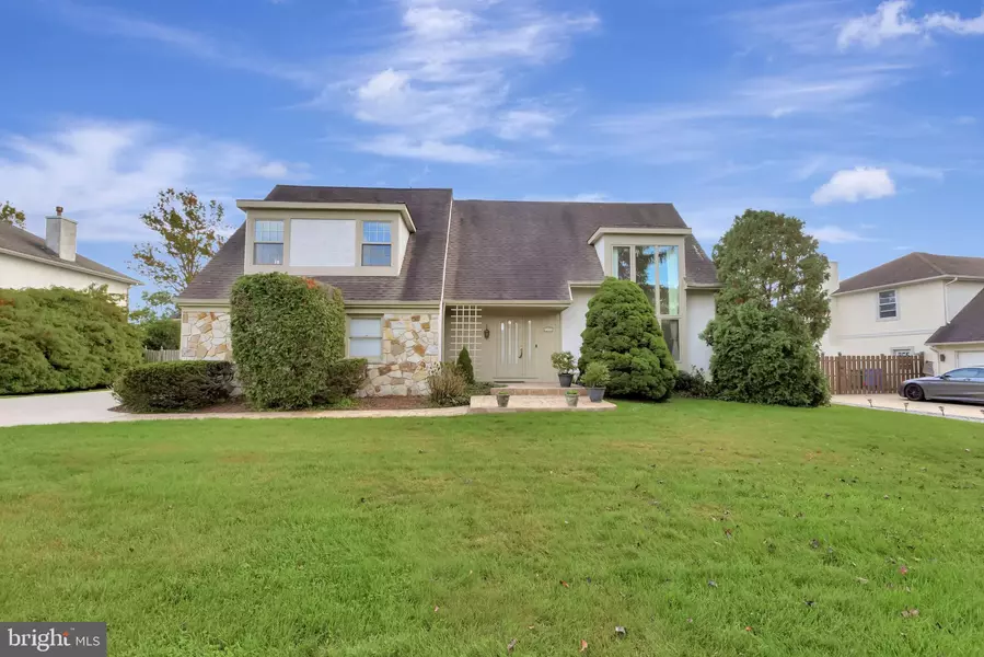 10 COUNTRY WALK, Cherry Hill, NJ 08003