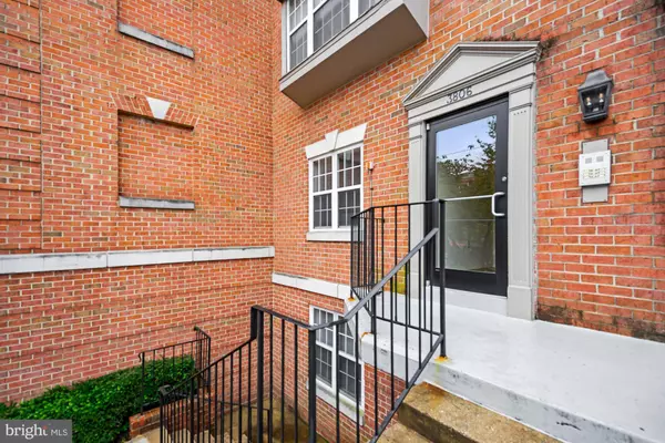 3806 PORTER ST NW #303, Washington, DC 20016