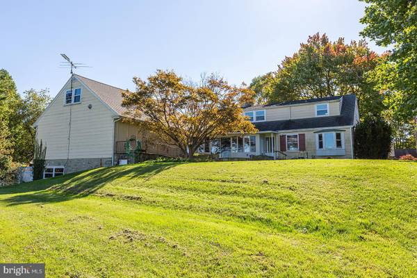 New Holland, PA 17557,109 E CONESTOGA ST