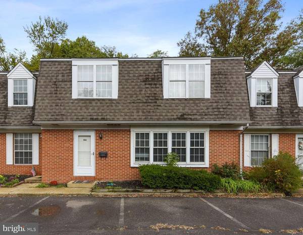 303 DAWSON ST #102, Moorestown, NJ 08057