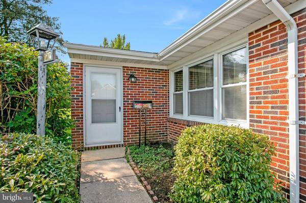 207 CAPITOL TRL, Newark, DE 19711