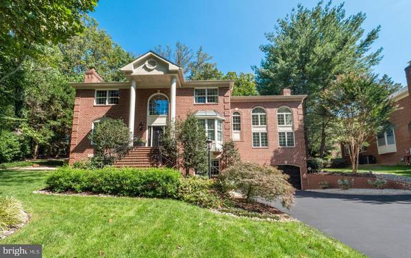 1941 VALLEY WOOD RD, Mclean, VA 22101