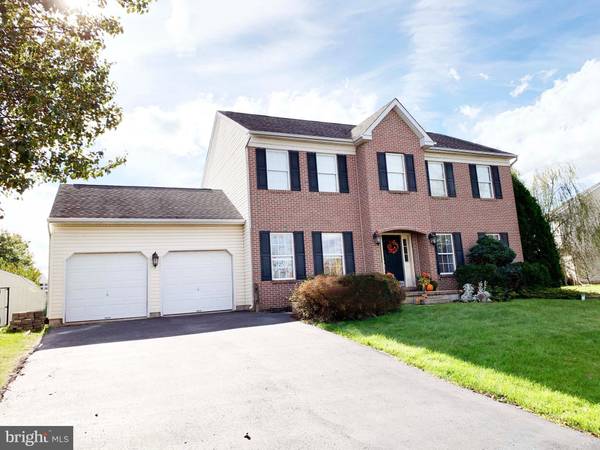 17 EDMONDS DR, Royersford, PA 19468