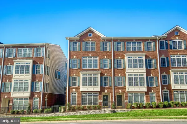 4557 WHITTEMORE PL #1411, Fairfax, VA 22030