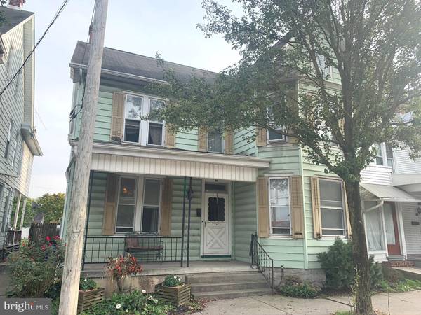 216 W KING ST, Shippensburg, PA 17257