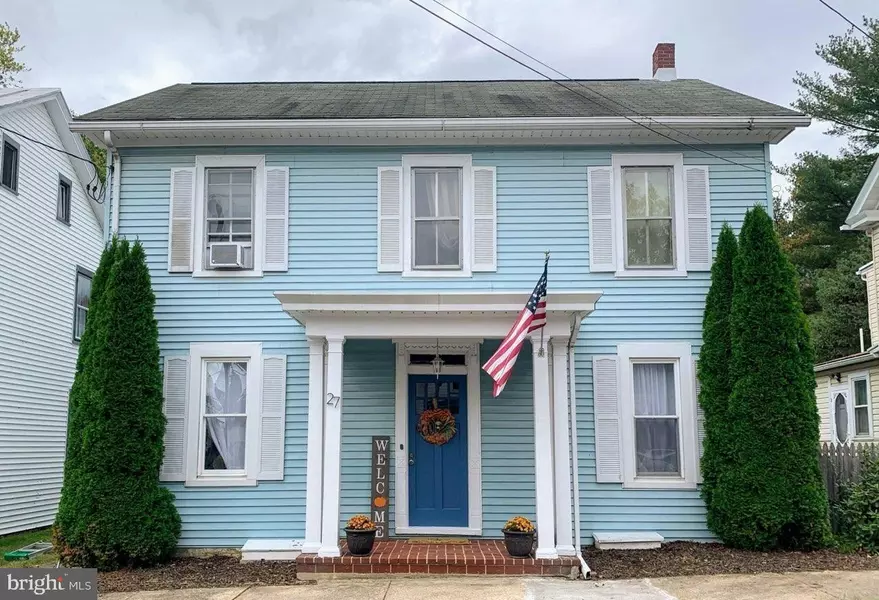 27 HIGH ST, Boiling Springs, PA 17007