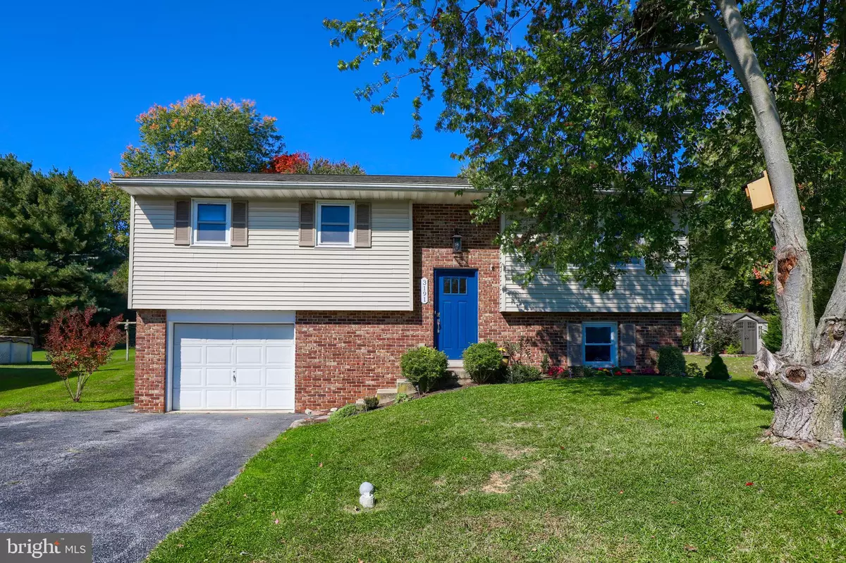 Lancaster, PA 17601,3191 THORNAPPLE DR