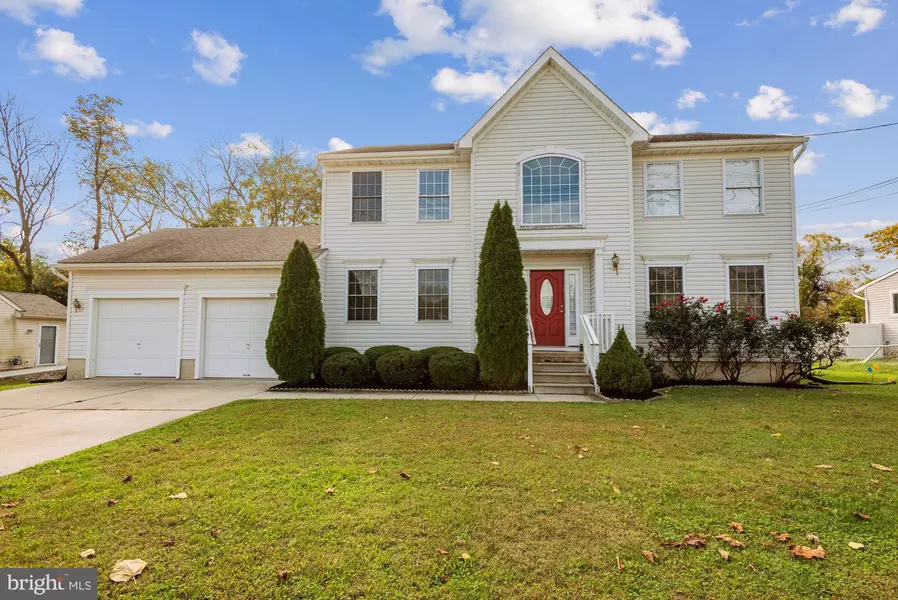 902 RURAL AVE, Voorhees, NJ 08043