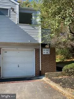 202 MICHELLE CT, Newark, DE 19711