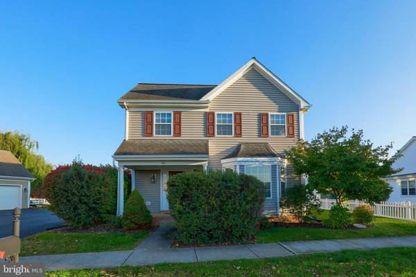 516 THORNBERRY LN, Lititz, PA 17543