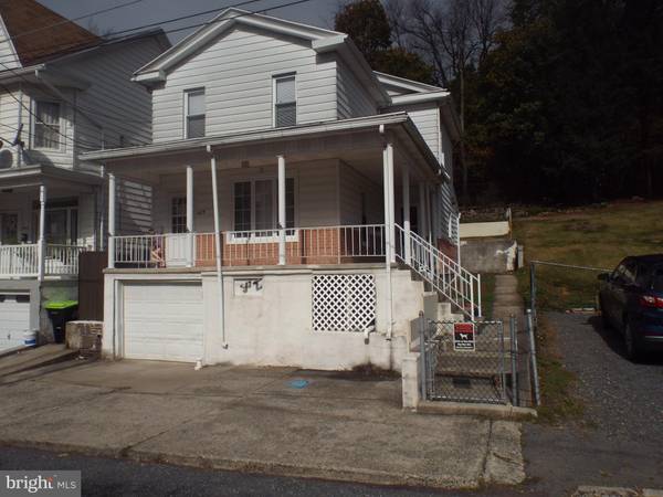 117 SCHUYKILL AVE, Shenandoah, PA 17976