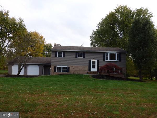 4036 E CAMPBELL RD, Pennsburg, PA 18073