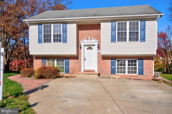 121 DEER HILL CT, Stephens City, VA 22655