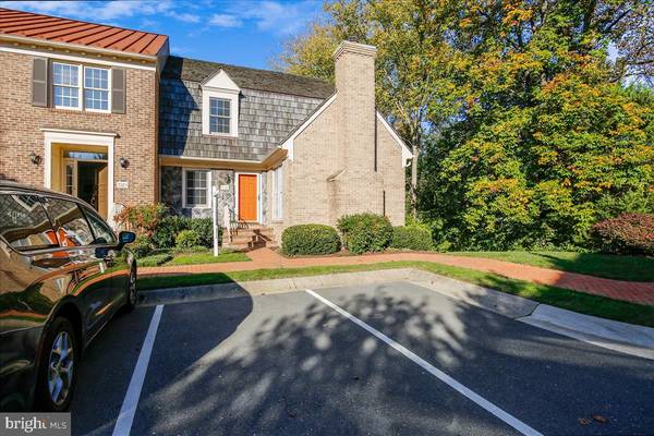 5721 BREWER HOUSE CIR, Rockville, MD 20852