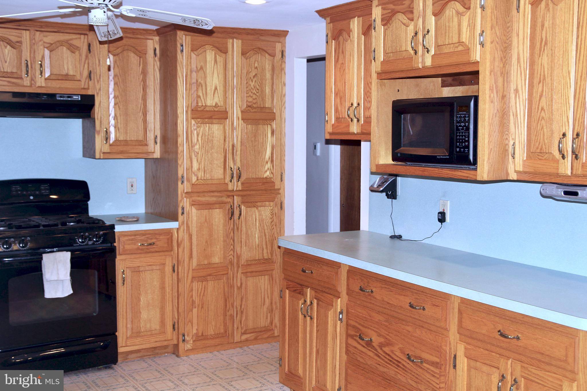 Schwenksville, PA 19473,82 MILL RD