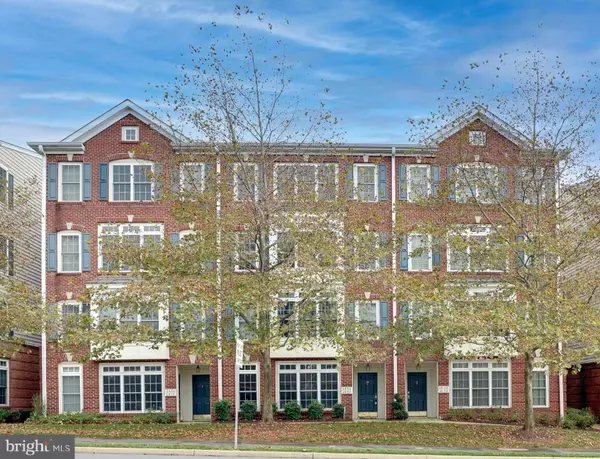 4624 BATTENBURG LN #722, Fairfax, VA 22030