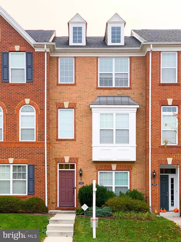 23092 DUNLOP HEIGHTS TER, Ashburn, VA 20148