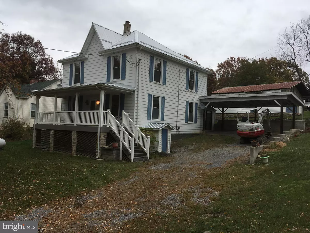 Moorefield, WV 26836,109 PASKELL HILL DR