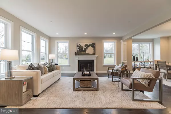 Doylestown, PA 18901,3 ELIZABETH LN #LEIGHTON