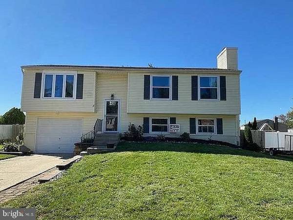 8 DUNLIN WAY, Sicklerville, NJ 08081