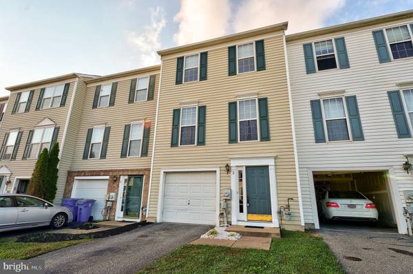 3 LISA DR, Newark, DE 19702