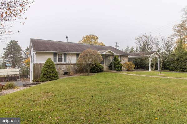 61 WILLOW GLEN RD, Morgantown, PA 19543