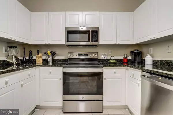 Alexandria, VA 22311,4561 STRUTFIELD LN #3107