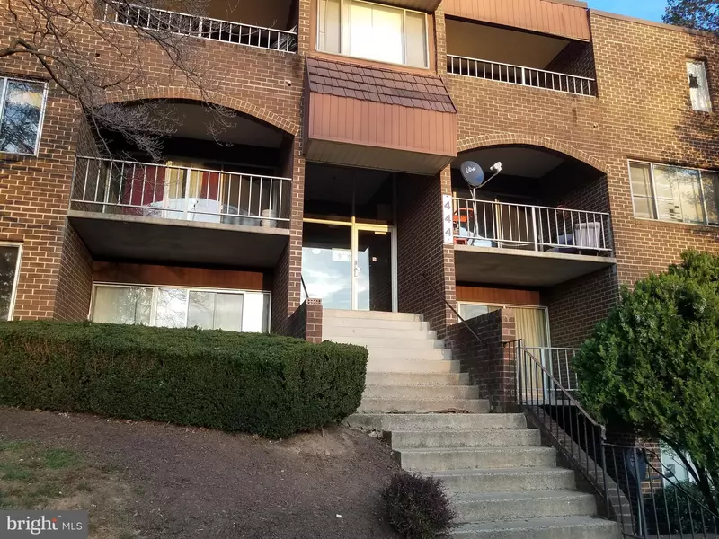 444 GIRARD ST #289, Gaithersburg, MD 20877