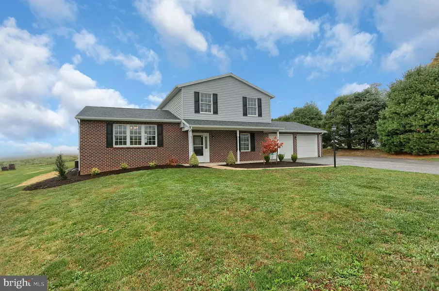 1775 HOLLY LN, Chambersburg, PA 17202