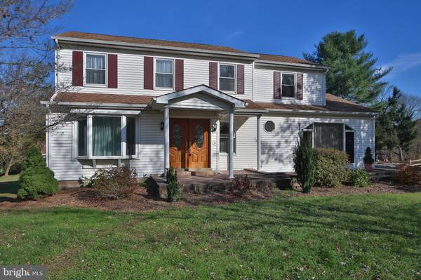 9014 INDEPENDENCE DR, Green Lane, PA 18054