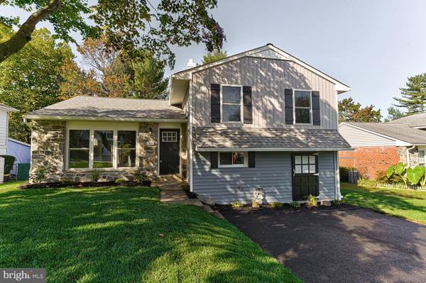 1611 ROSE GLEN RD, Havertown, PA 19083