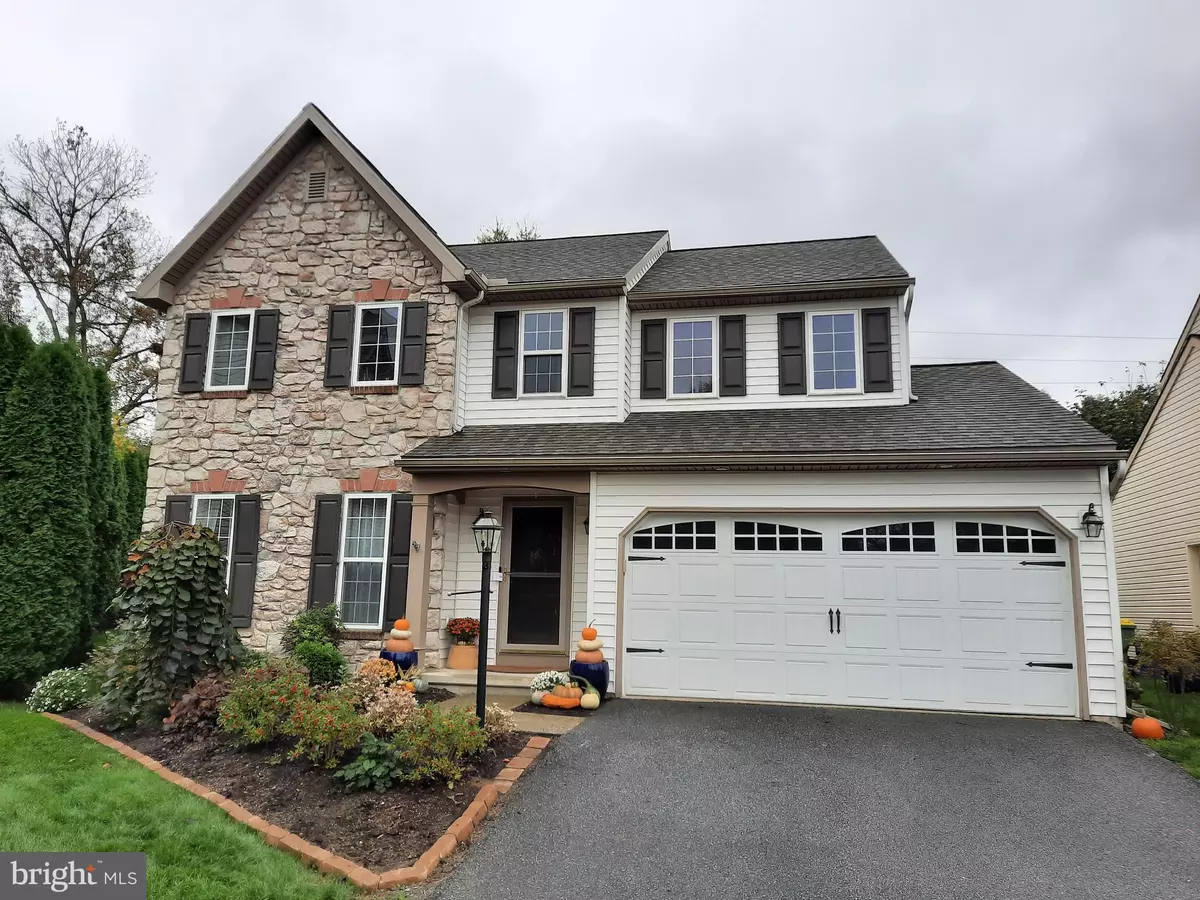 Lancaster, PA 17602,37 APPLE BLOSSOM DR